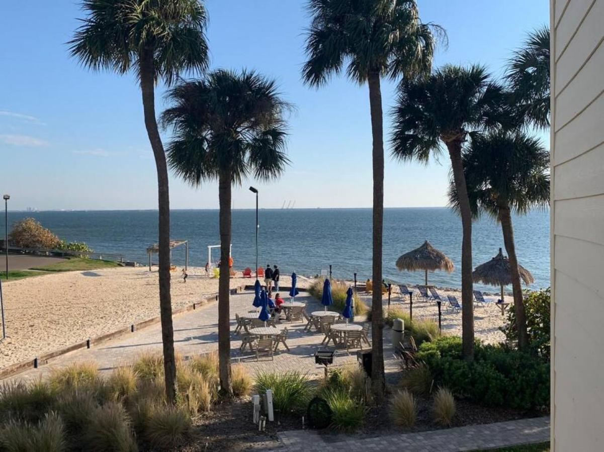 Bay Views From Your Balcony Beach Resort Тампа Екстериор снимка